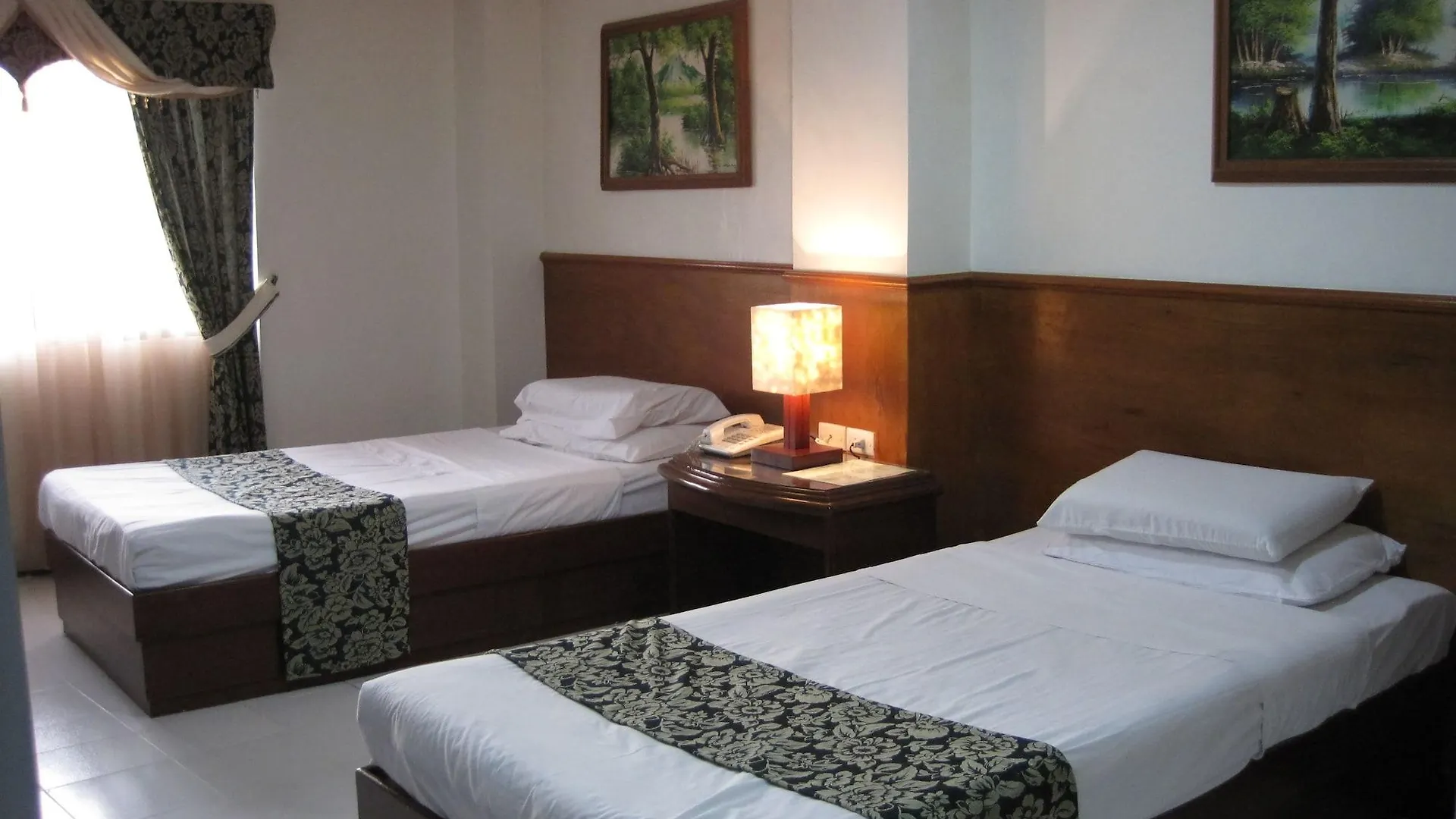 Wregent Plaza Hotel Bohol