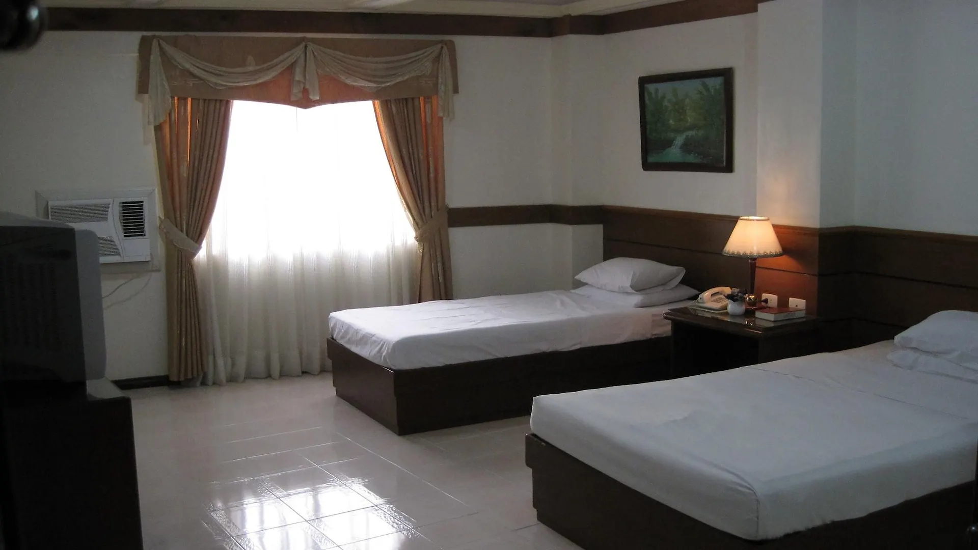 Wregent Plaza Hotel Bohol Filipinas